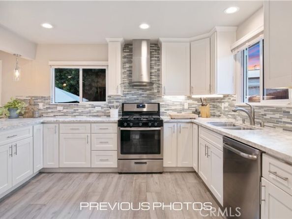 17232 Elkwood Street, Los Angeles CA 91406