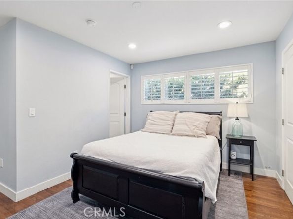17232 Elkwood Street, Los Angeles CA 91406