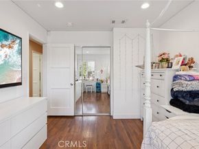 17232 Elkwood Street, Los Angeles CA 91406