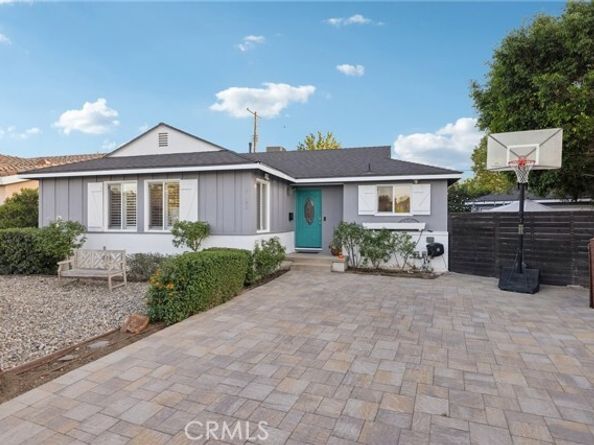 17232 Elkwood Street, Los Angeles CA 91406