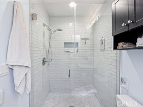17232 Elkwood Street, Los Angeles CA 91406