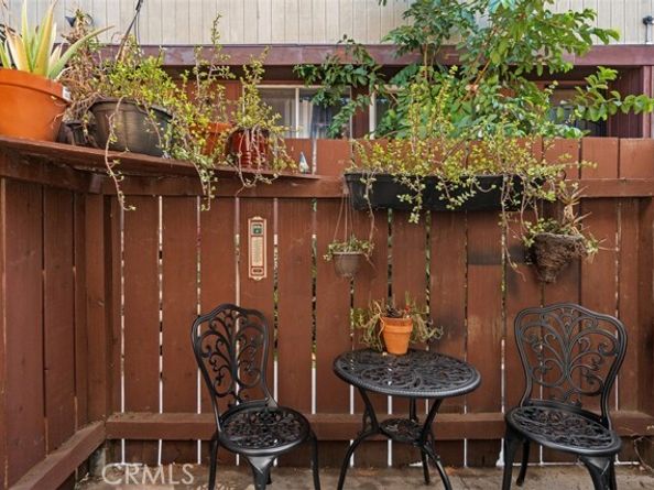 7320 Lennox F7, Van Nuys (los Angeles) CA 91405