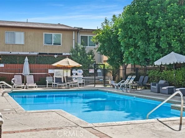 7320 Lennox F7, Van Nuys (los Angeles) CA 91405