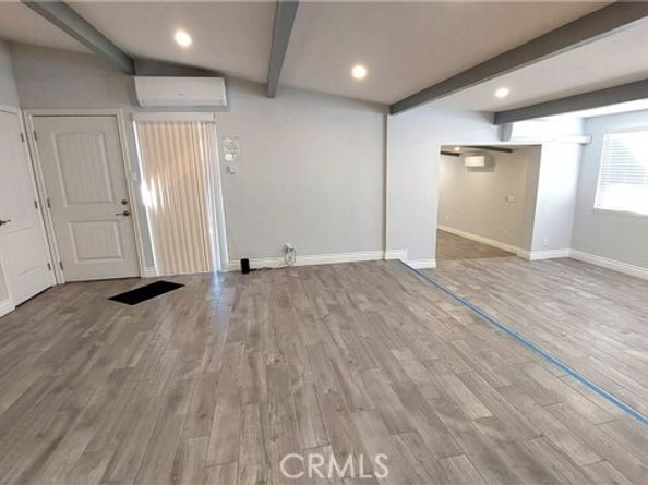 8649 Cantaloupe Avenue, Panorama City (los Angeles) CA 91402