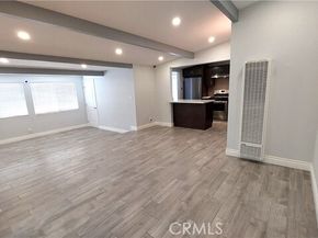 8649 Cantaloupe Avenue, Panorama City (los Angeles) CA 91402