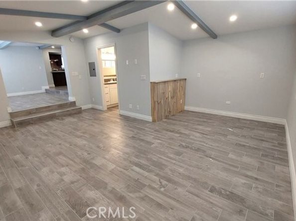 8649 Cantaloupe Avenue, Panorama City (los Angeles) CA 91402