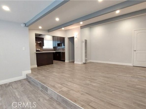 8649 Cantaloupe Avenue, Panorama City (los Angeles) CA 91402