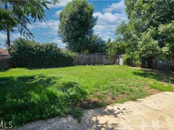 17634 Bromley Street, Encino (los Angeles) CA 91316