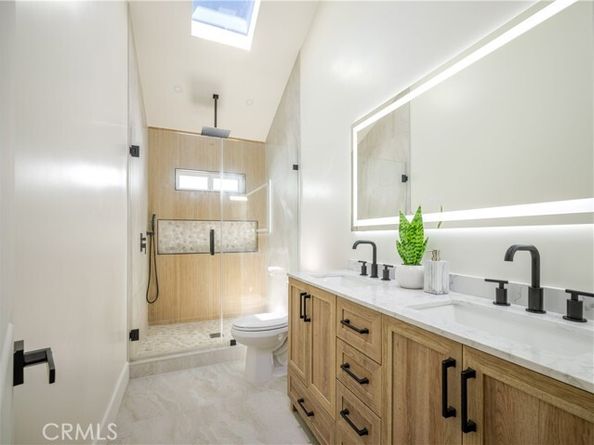 7107 Cozycroft, Winnetka (los Angeles) CA 91306