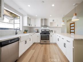 7107 Cozycroft, Winnetka (los Angeles) CA 91306