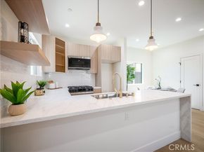 7107 Cozycroft, Winnetka (los Angeles) CA 91306
