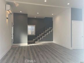 8458 Canby Avenue, Northridge (los Angeles) CA 91325
