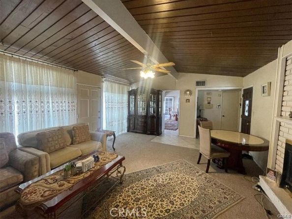8458 Canby Avenue, Northridge (los Angeles) CA 91325