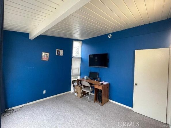 8458 Canby Avenue, Northridge (los Angeles) CA 91325