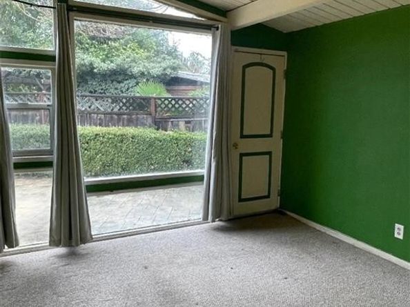 8458 Canby Avenue, Northridge (los Angeles) CA 91325