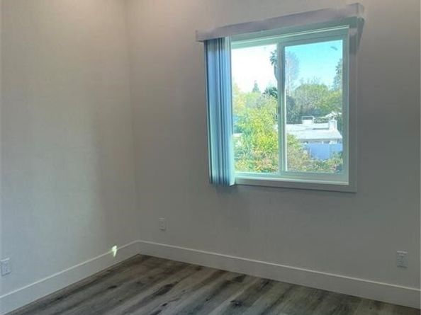 8458 Canby Avenue, Northridge (los Angeles) CA 91325