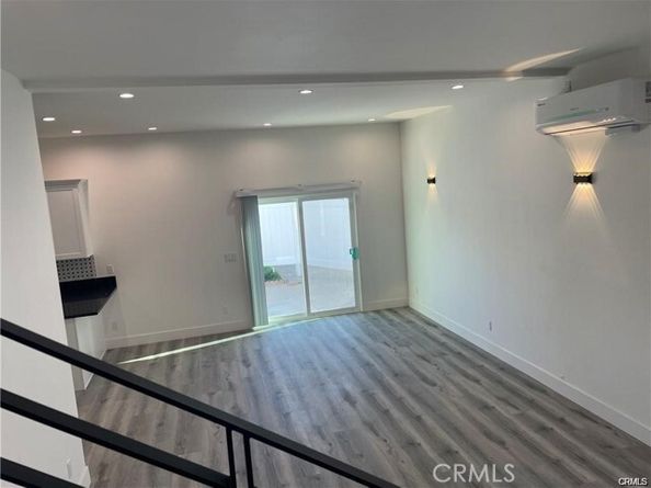 8458 Canby Avenue, Northridge (los Angeles) CA 91325