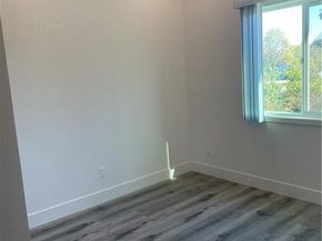 8458 Canby Avenue, Northridge (los Angeles) CA 91325