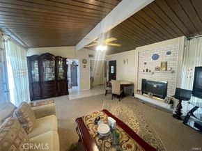 8458 Canby Avenue, Northridge (los Angeles) CA 91325