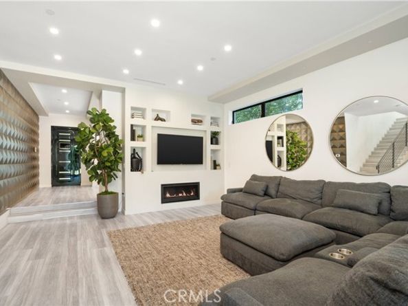 5032 Hesperia Avenue, Encino (los Angeles) CA 91316