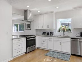 22335 Kittridge Street, Woodland Hills (los Angeles) CA 91303