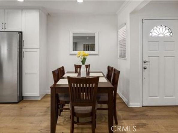 22335 Kittridge Street, Woodland Hills (los Angeles) CA 91303