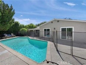 22335 Kittridge Street, Woodland Hills (los Angeles) CA 91303