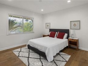 22335 Kittridge Street, Woodland Hills (los Angeles) CA 91303