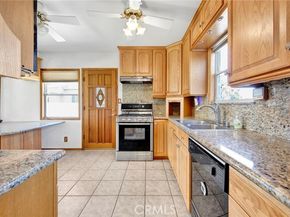 12204 Wixom Street, North Hollywood (los Angeles) CA 91605