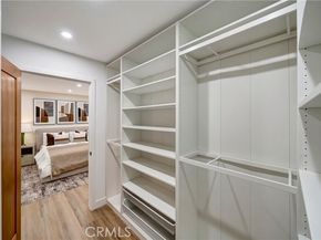 24250 Friar Street, Woodland Hills (los Angeles) CA 91367