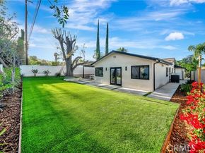 24250 Friar Street, Woodland Hills (los Angeles) CA 91367