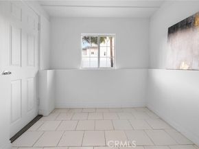 10607 Whitegate Avenue, Sunland (los Angeles) CA 91040