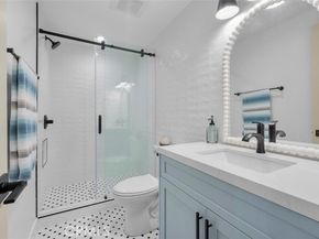17481 Tramonto Drive, Pacific Palisades (los Angeles) CA 90272