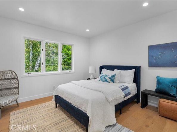 17481 Tramonto Drive, Pacific Palisades (los Angeles) CA 90272