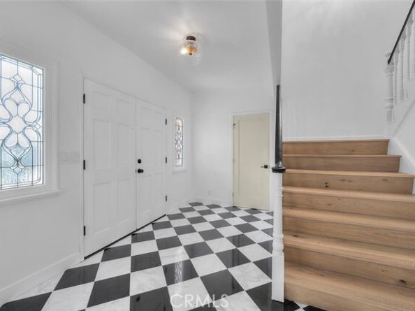 17481 Tramonto Drive, Pacific Palisades (los Angeles) CA 90272