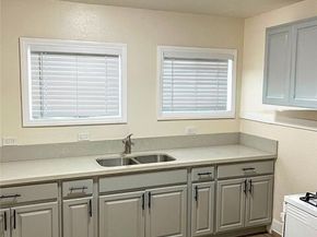 902 S Mesa Street, San Pedro (los Angeles) CA 90731