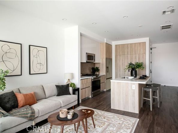 118 Astronaut Ellison S Onizuka Street 404, Los Angeles CA 90012