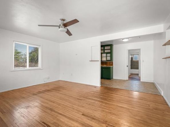406 S Grape St, Escondido CA 92025