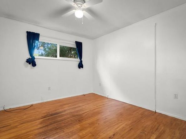 406 S Grape St, Escondido CA 92025