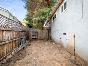 406 S Grape St, Escondido CA 92025