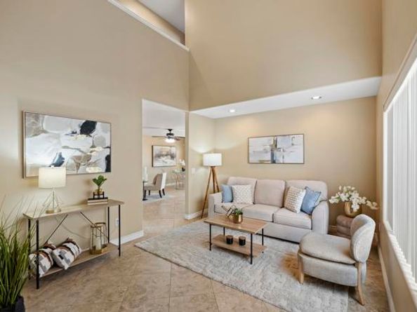 8950 Gateway View Ct, El Cajon CA 92021