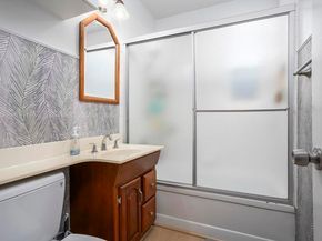 2726 Comstock St, San Diego CA 92111