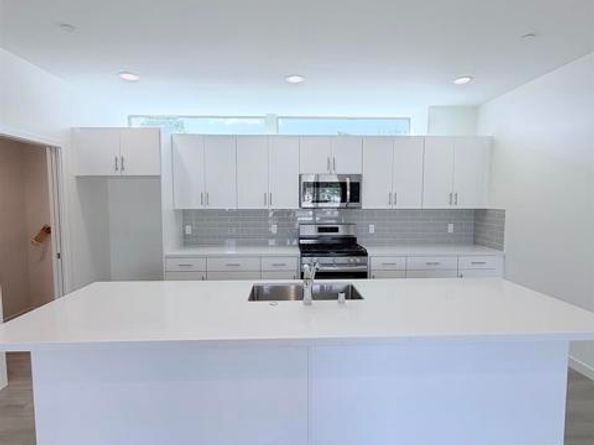 2244 Calle Chanate, San Diego CA 92139