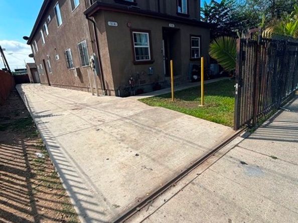 314 W 56th, Los Angeles CA 90037