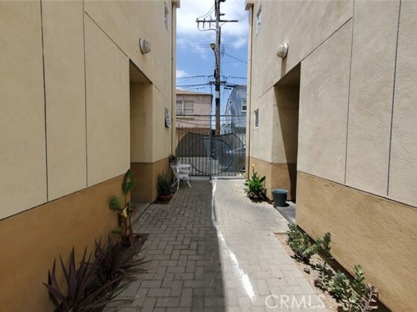 8021 vermont 24, Los Angeles CA 90044