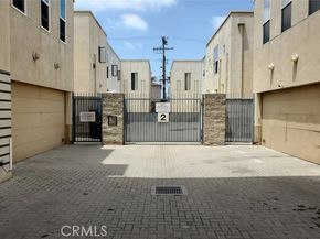 8021 vermont 24, Los Angeles CA 90044