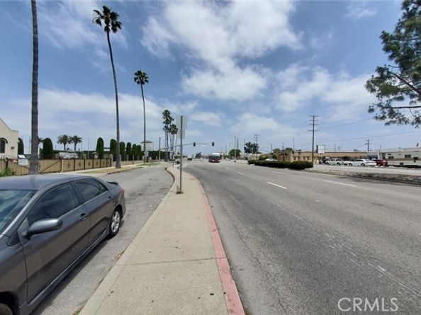 8021 vermont 24, Los Angeles CA 90044