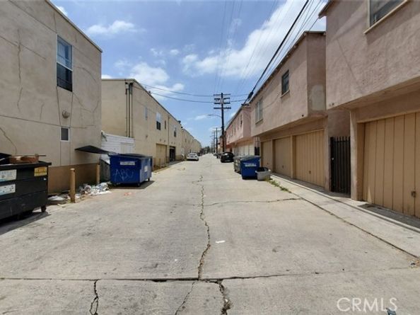 8021 vermont 24, Los Angeles CA 90044