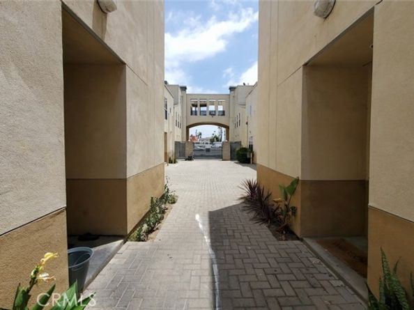 8021 vermont 24, Los Angeles CA 90044