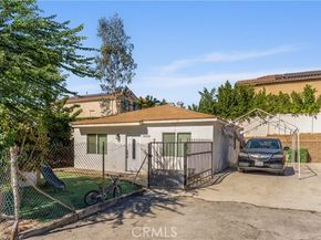 10218 Bradley, Pacoima (los Angeles) CA 91331